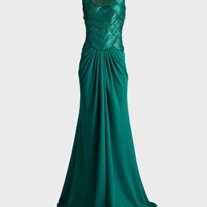 Tadashi Shoji
Pleated Bead & Sequin Crepe Gown